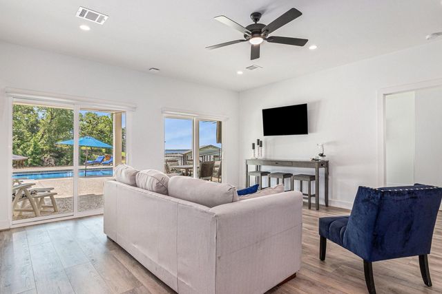 111 Seagull Path, Point Blank, TX 77364