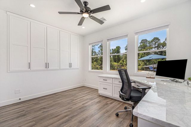 111 Seagull Path, Point Blank, TX 77364