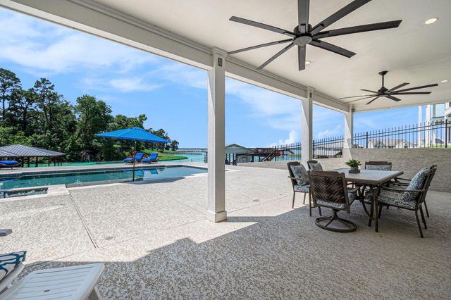 111 Seagull Path, Point Blank, TX 77364