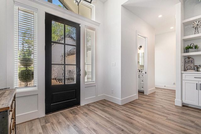 111 Seagull Path, Point Blank, TX 77364