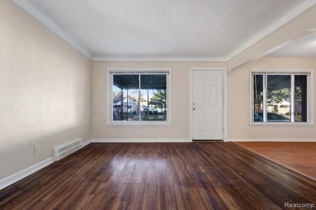 7403 Patton Street, Detroit, MI 48228