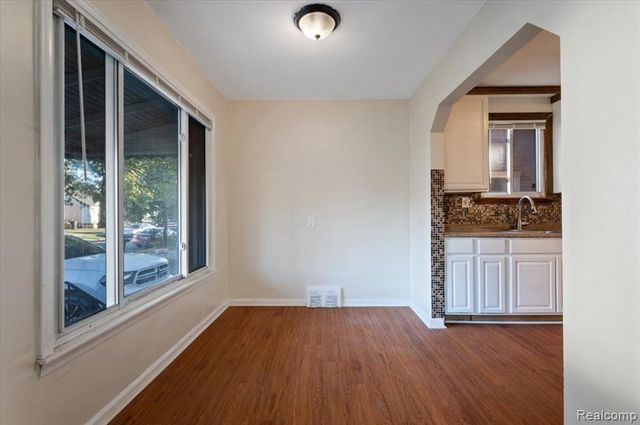 7403 Patton Street, Detroit, MI 48228