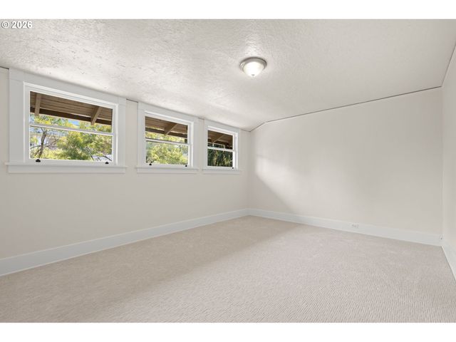 3315 Ne 68TH Ave, Portland, OR 97213