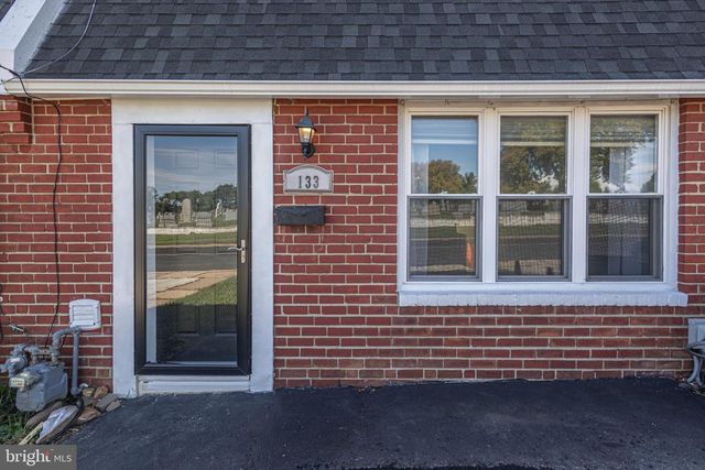 133 E LAUGHEAD AVE, Marcus Hook, PA 19061