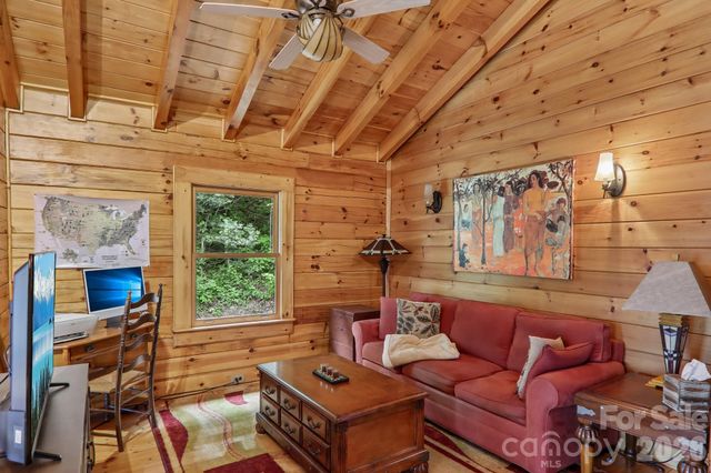 1250 Cobblestone Drive, Waynesville, NC 28786