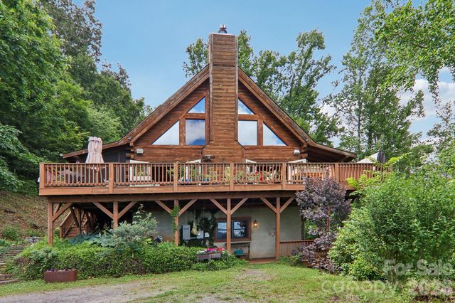 1250 Cobblestone Drive, Waynesville, NC 28786