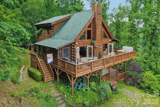 1250 Cobblestone Drive, Waynesville, NC 28786