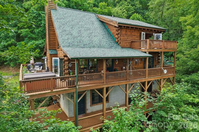 1250 Cobblestone Drive, Waynesville, NC 28786