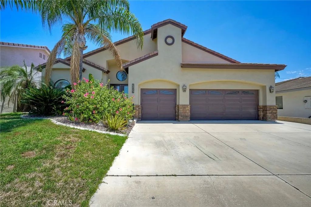 30896 Emperor, Canyon Lake, CA 92587