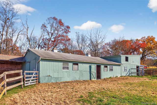 99 Dusinberre Road, Gardiner, NY 12525