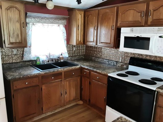 2404 Wilber Road, East Tawas, MI 48730