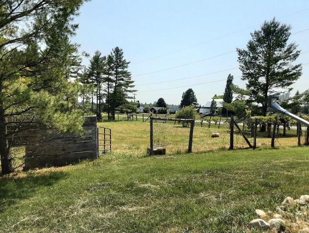 2404 Wilber Road, East Tawas, MI 48730