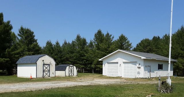 2404 Wilber Road, East Tawas, MI 48730