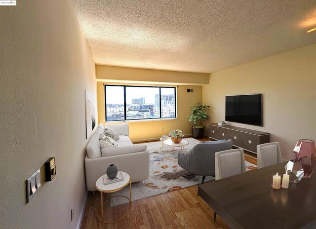 988 Franklin St 627, Oakland, CA 94607