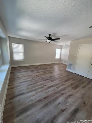 2410 Melrose Canyon Dr., San Antonio, TX 78232