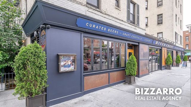 2116 35th St Apt 1F, New York City, NY 11105