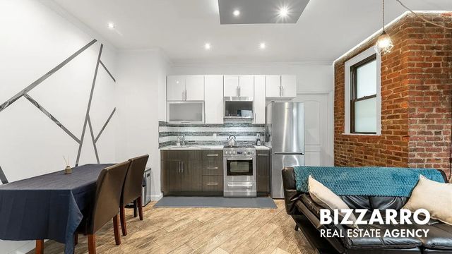 2116 35th St Apt 1F, New York City, NY 11105