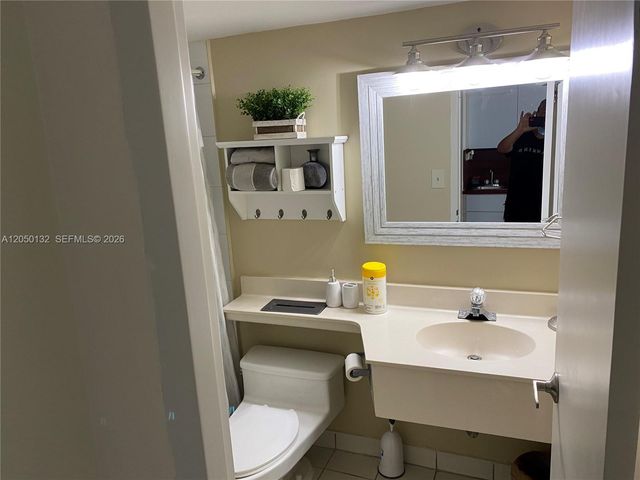 19201 E Collins Avenue 442, Sunny Isles Beach, FL 33160