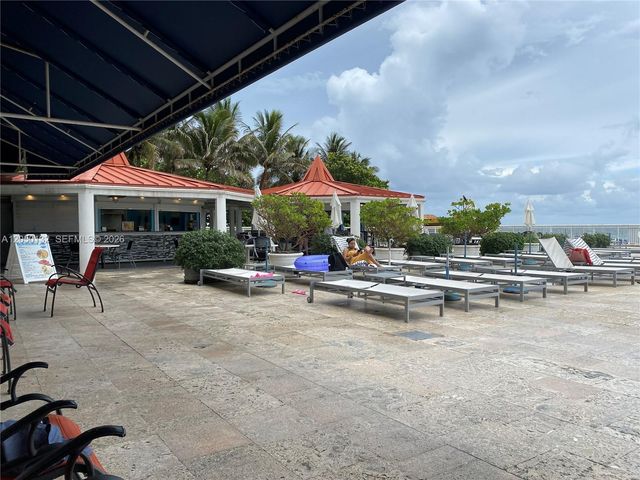 19201 E Collins Avenue 442, Sunny Isles Beach, FL 33160