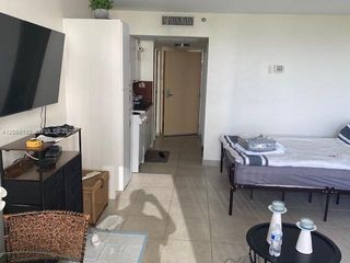 19201 E Collins Avenue 442, Sunny Isles Beach, FL 33160