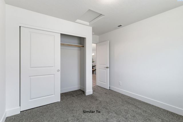 222 N Dewberry Pl, Kennewick, WA 99336