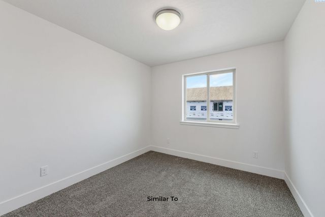 222 N Dewberry Pl, Kennewick, WA 99336