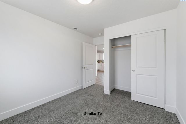 222 N Dewberry Pl, Kennewick, WA 99336