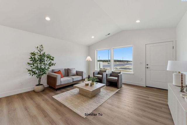 222 N Dewberry Pl, Kennewick, WA 99336