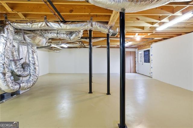 134 Royal Oaks Drive, Canton, GA 30115