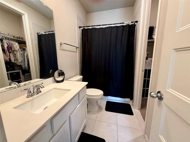 17413 Chestnut Cove Drive, Conroe, TX 77302