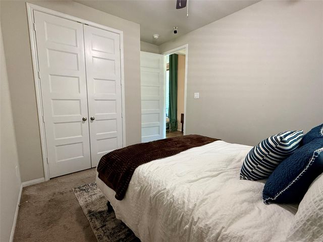 17413 Chestnut Cove Drive, Conroe, TX 77302