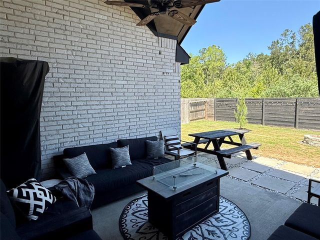 17413 Chestnut Cove Drive, Conroe, TX 77302