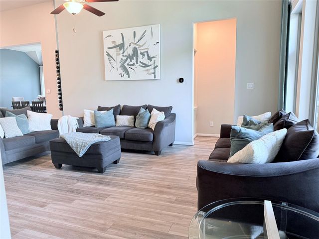 17413 Chestnut Cove Drive, Conroe, TX 77302