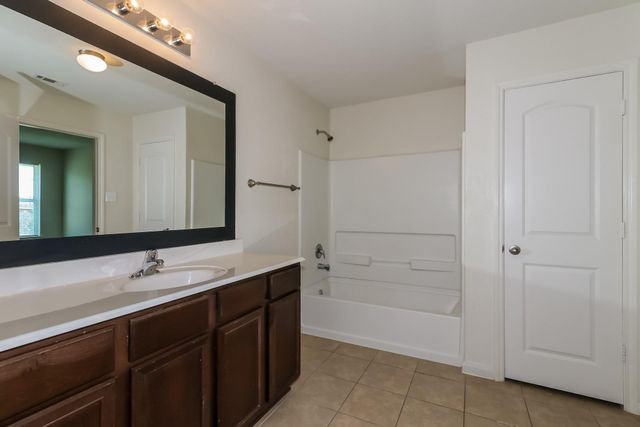 9446 Sky Blue Drive, Rosharon, TX 77583