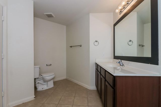 9446 Sky Blue Drive, Rosharon, TX 77583