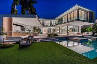 424 W Rivo Alto Dr, Miami Beach, FL 33139