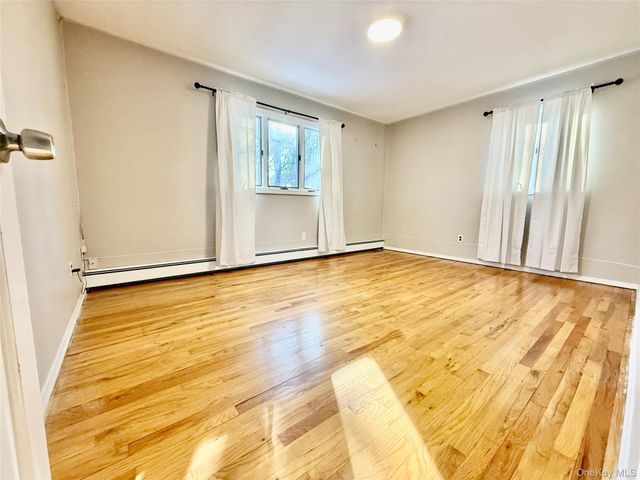 33 Pilgrim Drive, Port Jefferson, NY 11777