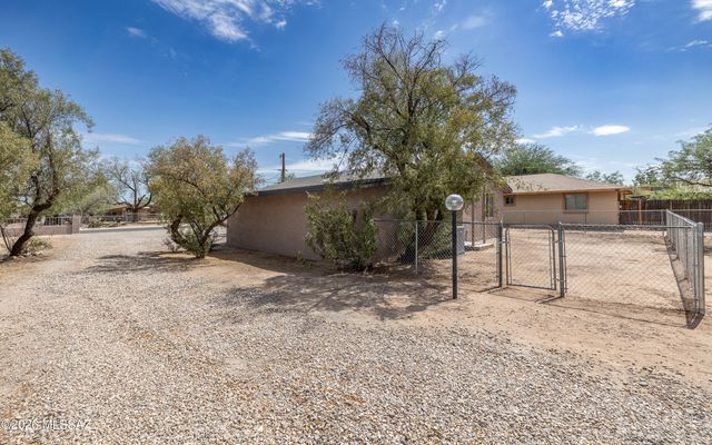 623 W Thurber Road, Tucson, AZ 85705