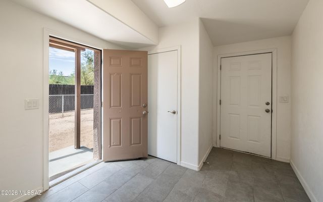 623 W Thurber Road, Tucson, AZ 85705