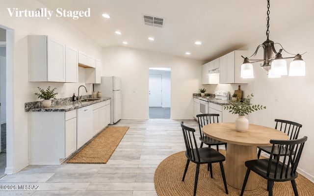 623 W Thurber Road, Tucson, AZ 85705