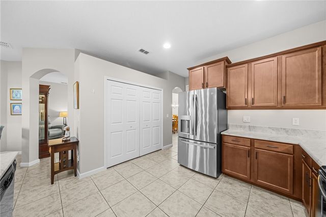 4370 9th Manor SW, Vero Beach, FL 32968