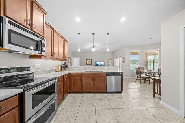 4370 9th Manor SW, Vero Beach, FL 32968