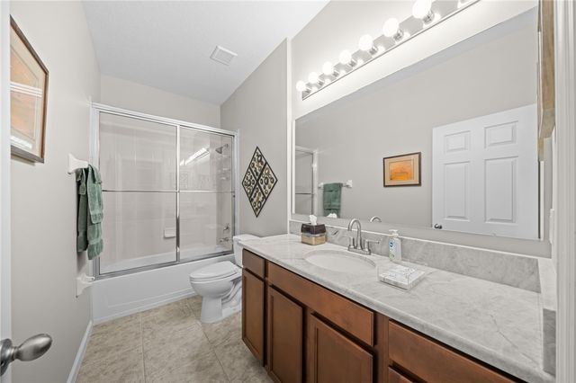 4370 9th Manor SW, Vero Beach, FL 32968
