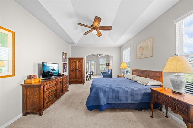 4370 9th Manor SW, Vero Beach, FL 32968