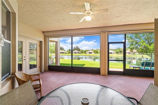 4370 9th Manor SW, Vero Beach, FL 32968
