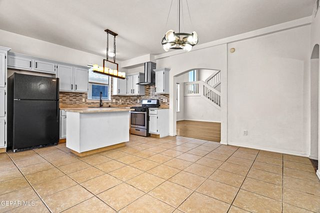 10957 ACOMA Street, El Paso, TX 79934