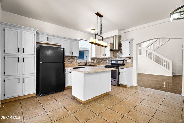 10957 ACOMA Street, El Paso, TX 79934