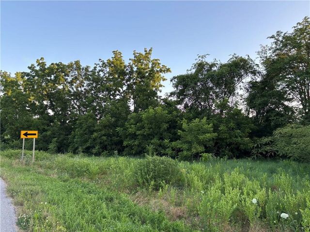 27865 New Lancaster Road, Louisburg, KS 66053