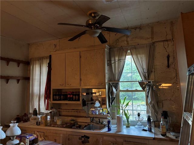27865 New Lancaster Road, Louisburg, KS 66053