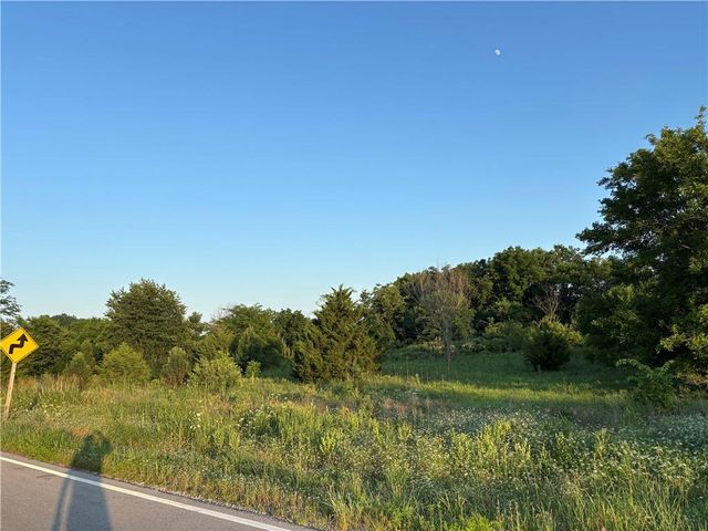 27865 New Lancaster Road, Louisburg, KS 66053